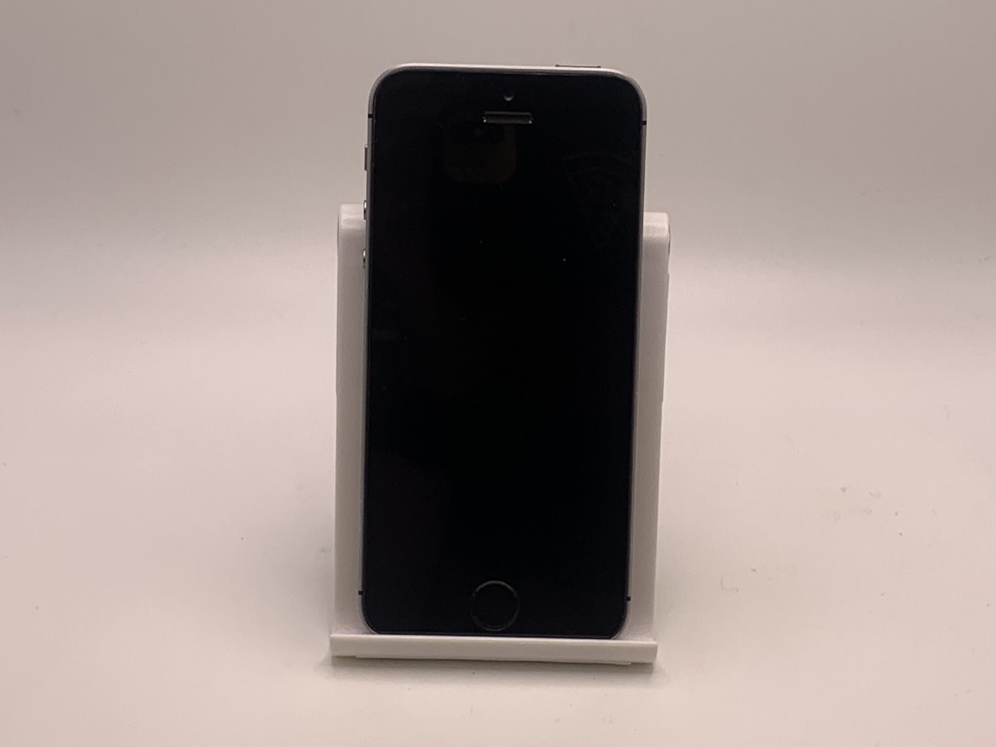 iPhone SE 32GB Gray ATT